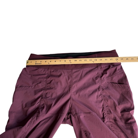 Prana Koen Capri Wine Ruched Pants Womens Size XL - Picture 6 of 11